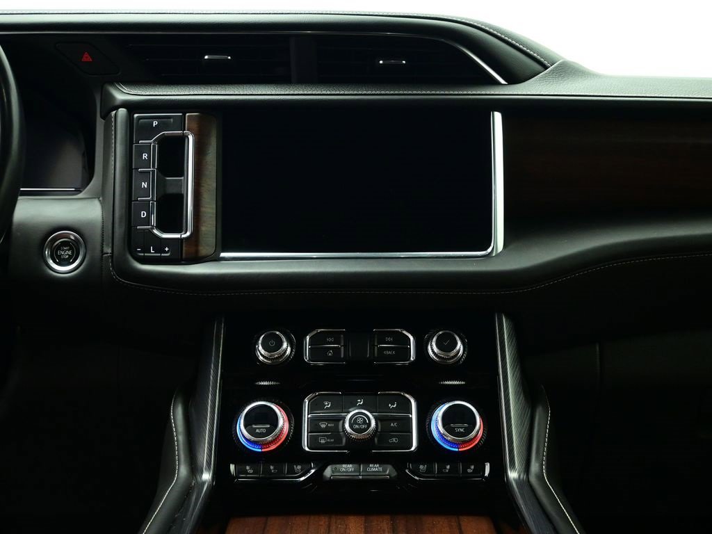 Used 2023 GMC Yukon XL Denali Ultimate image 12