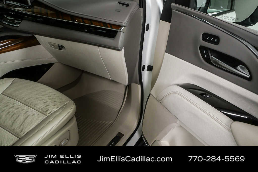 Used 2024 Cadillac Escalade ESV Sport Platinum w/ Heavy-Duty Trailer Package image 27