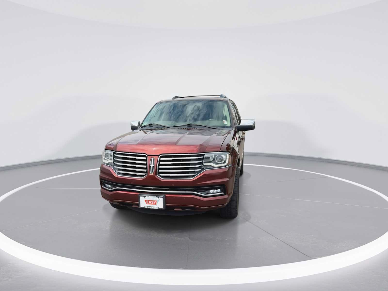 Used 2015 Lincoln Navigator 4WD image 3