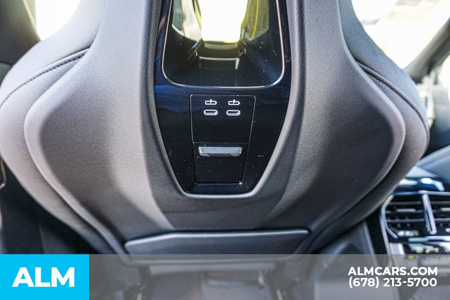 Used 2022 BMW iX xDrive50 w/ Dynamic Handling Package image 34