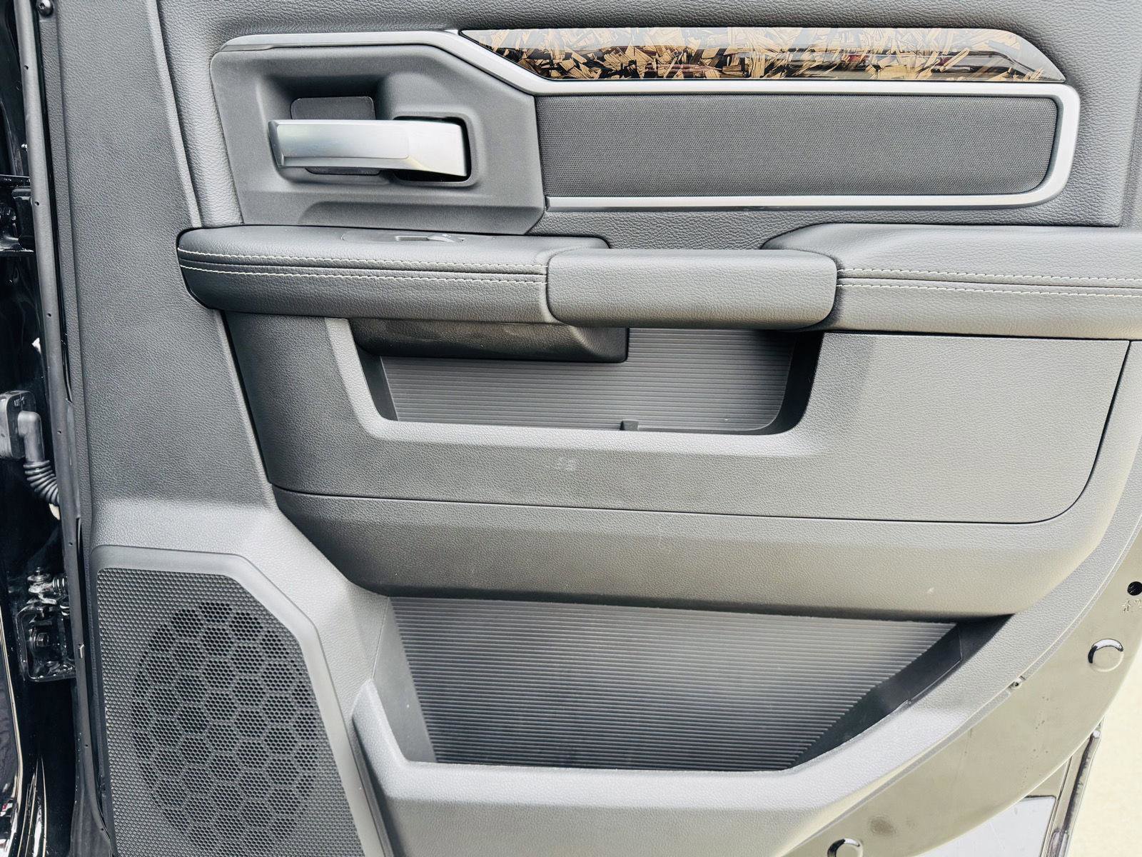 New 2026 RAM 2500 Big Horn image 32