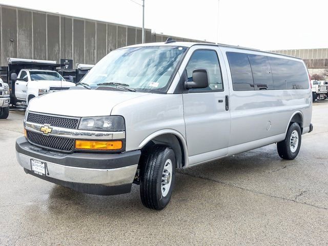 New 2025 Chevrolet Express 3500 LT w/ LT Preferred Equipment Group RWD image 7