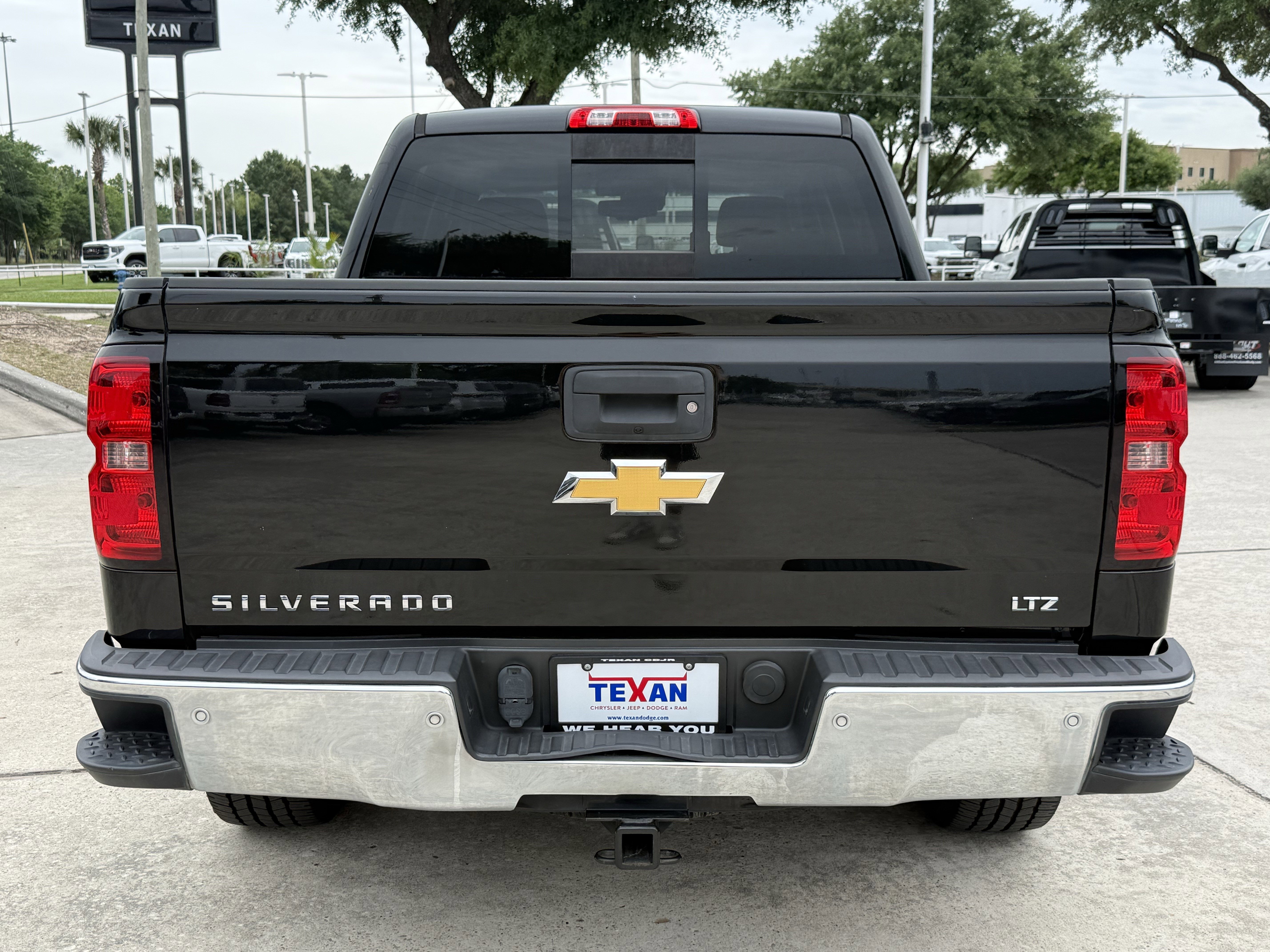 Used 2015 Chevrolet Silverado 1500 LTZ w/ Texas Edition, 1LZ Trim RWD image 6