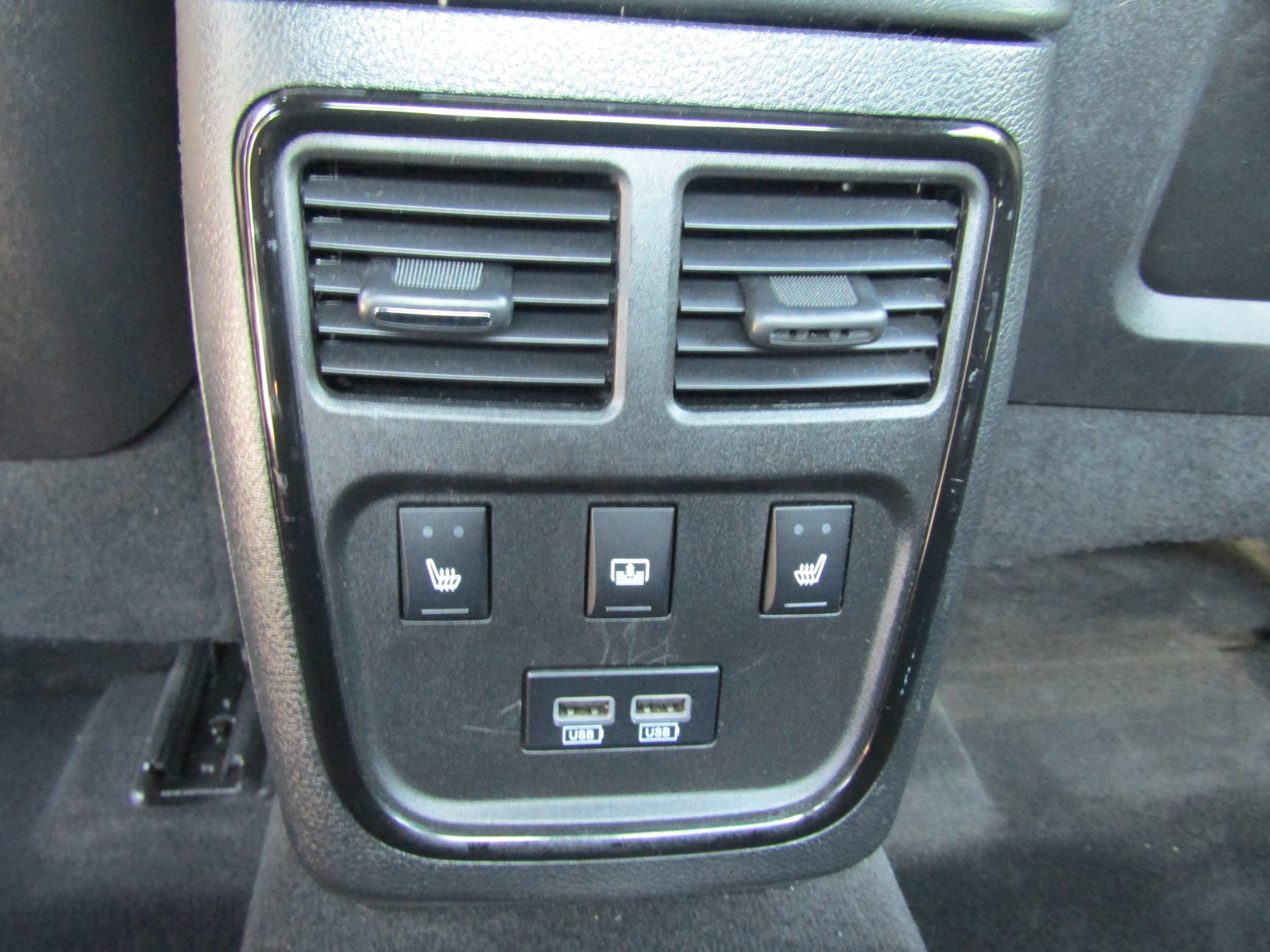 Used 2018 Chrysler 300 S w/ Safetytec Plus Group AWD/4WD image 18