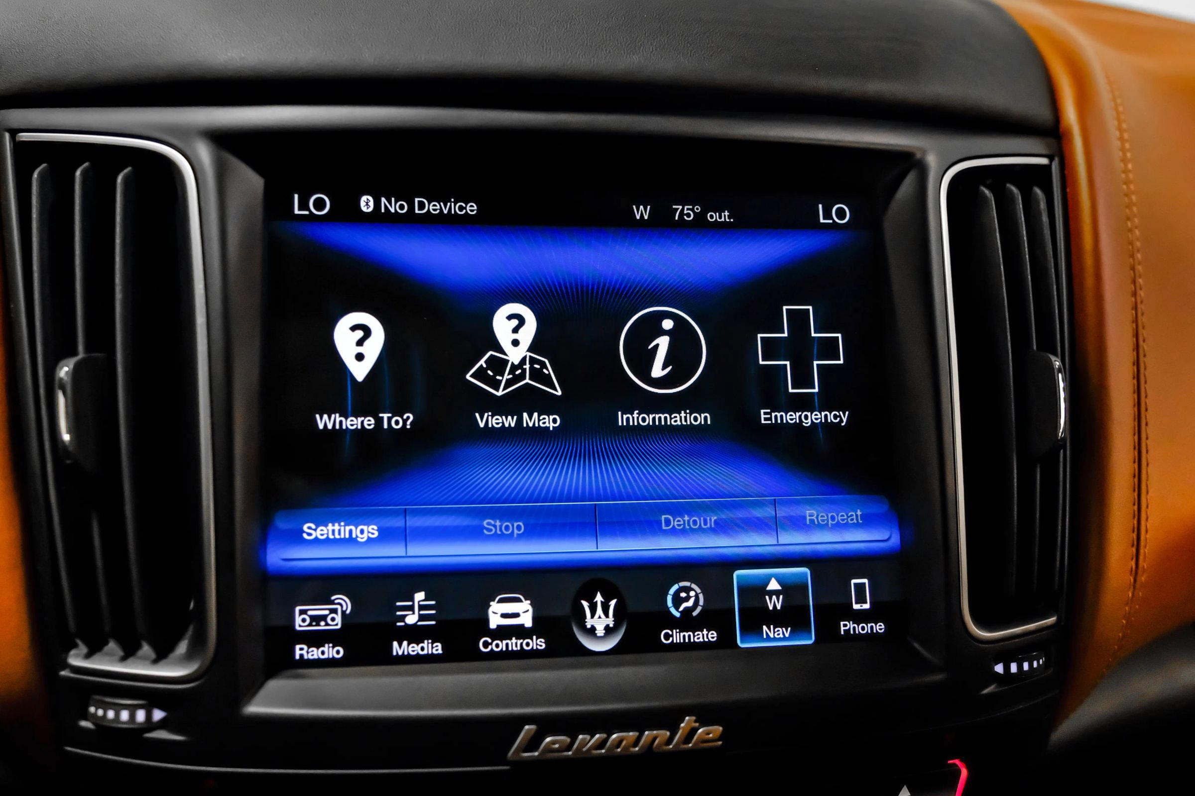 Used 2018 Maserati Levante GranLusso image 26