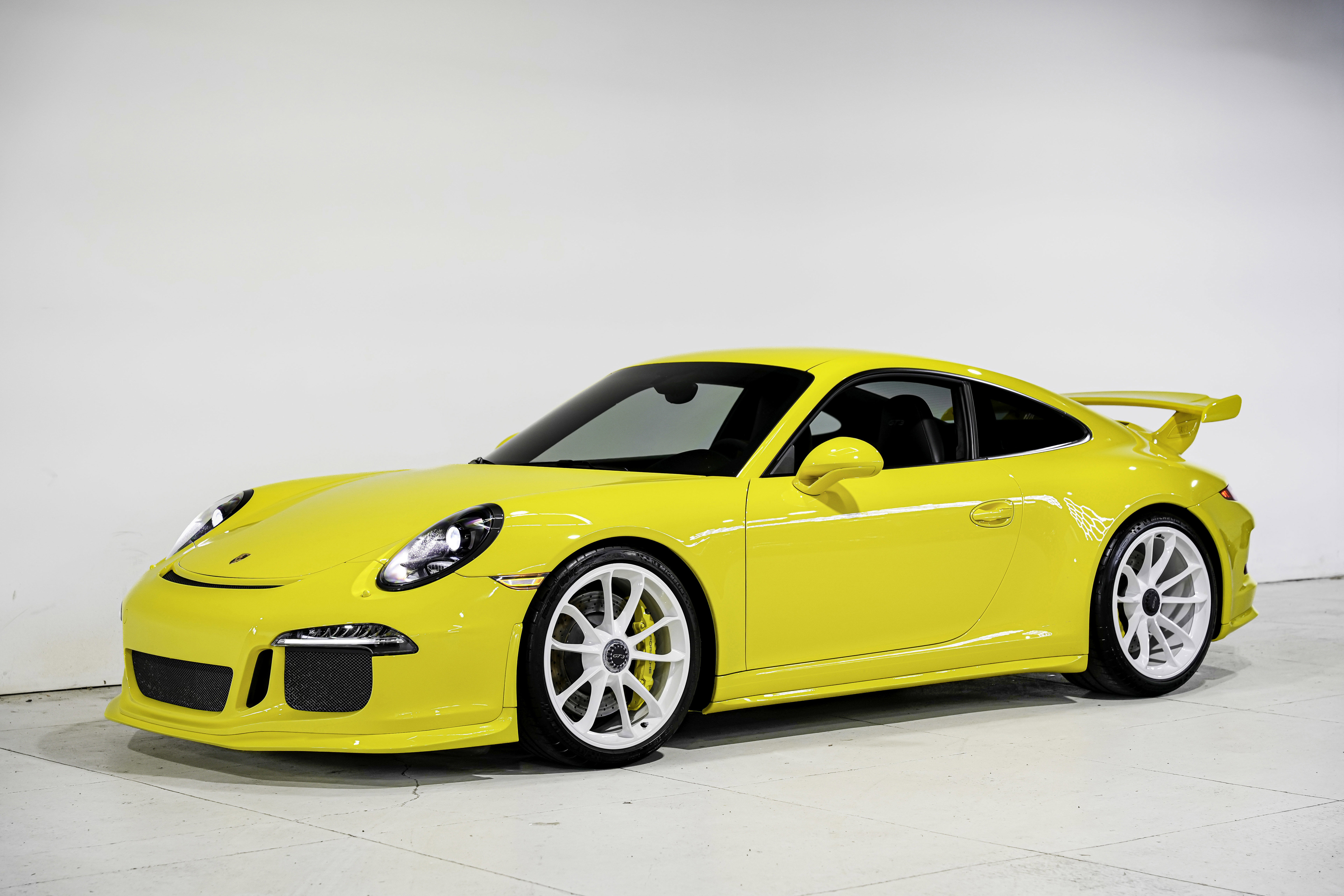 Used 2015 Porsche 911 GT3 image 6