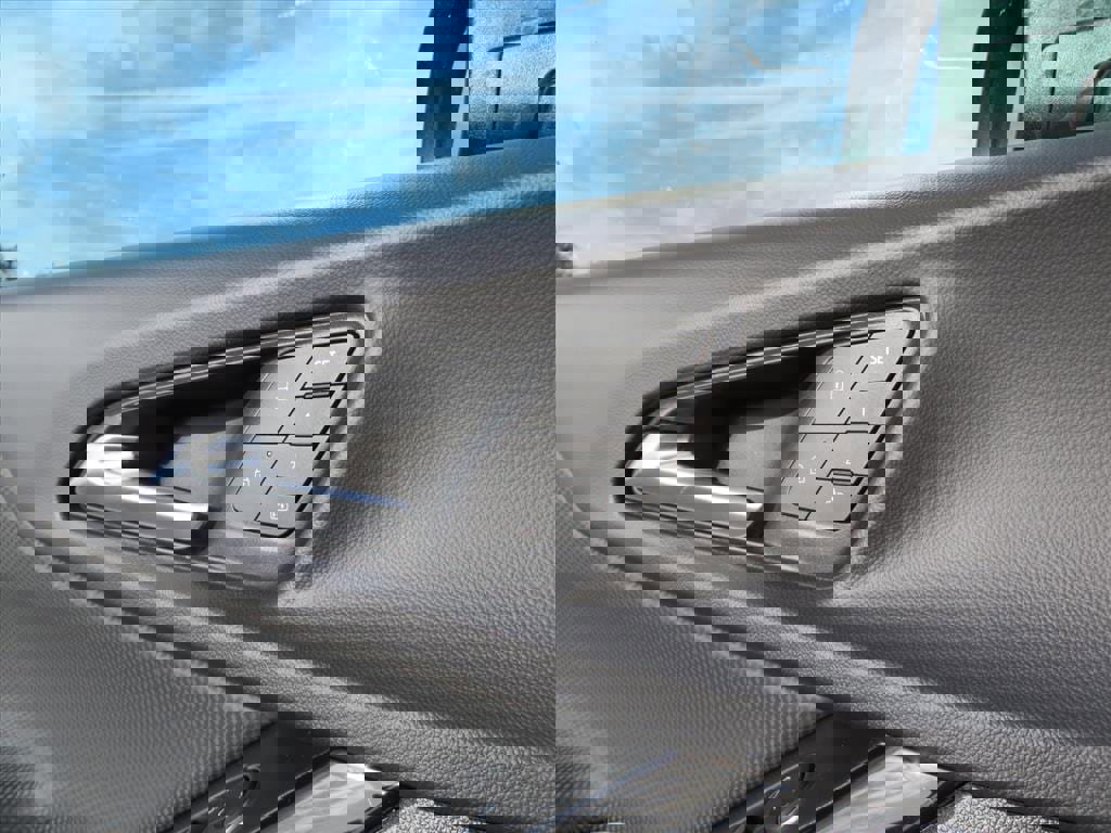 New 2026 Chevrolet Equinox RS w/ Convenience Package III image 29