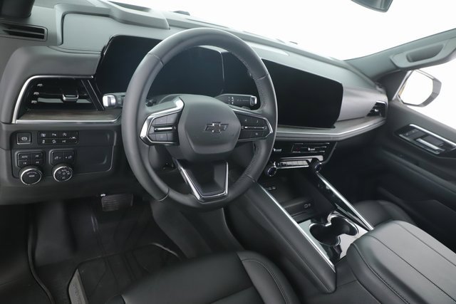 Used 2025 Chevrolet Tahoe Z71 image 17