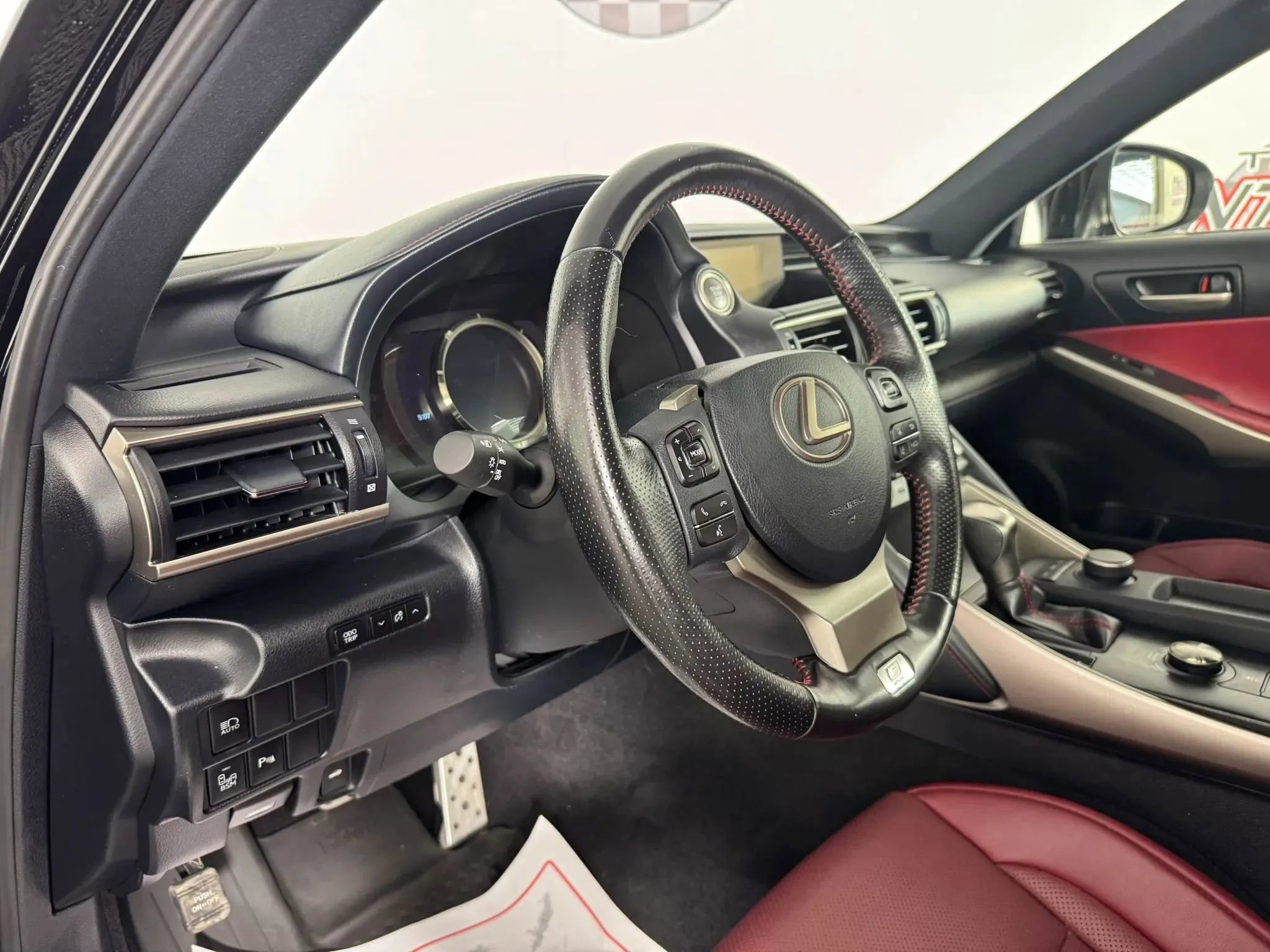 Used 2020 Lexus IS 300 F Sport w/ F Sport Package image 10