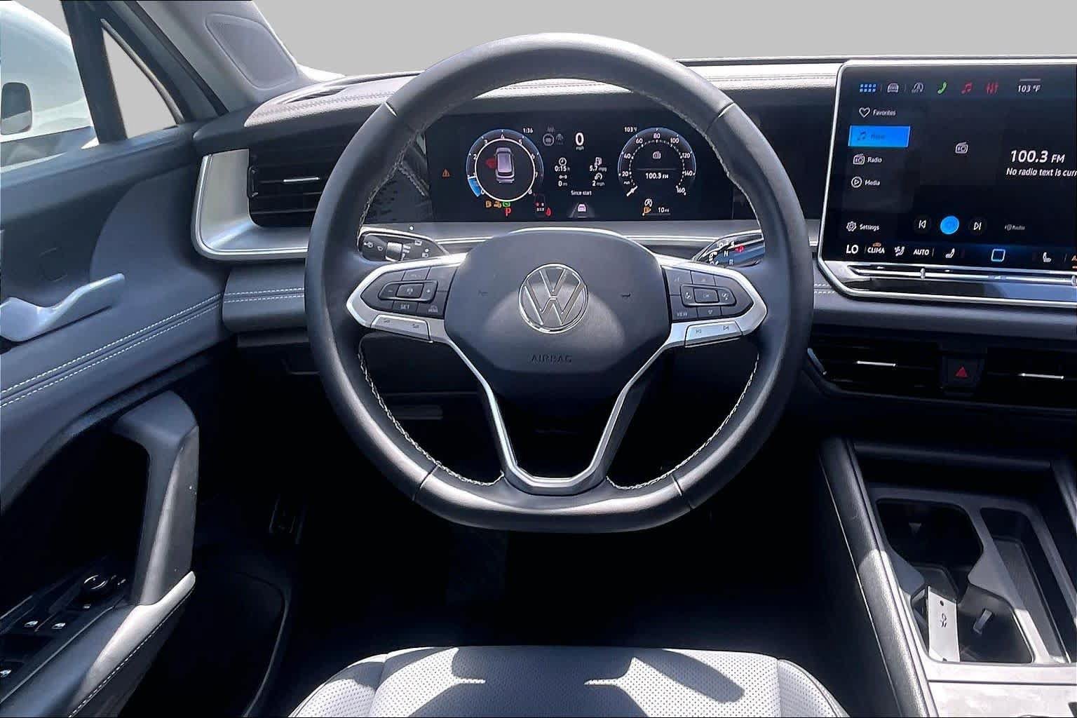 Used 2026 Volkswagen Tiguan SE FWD image 6