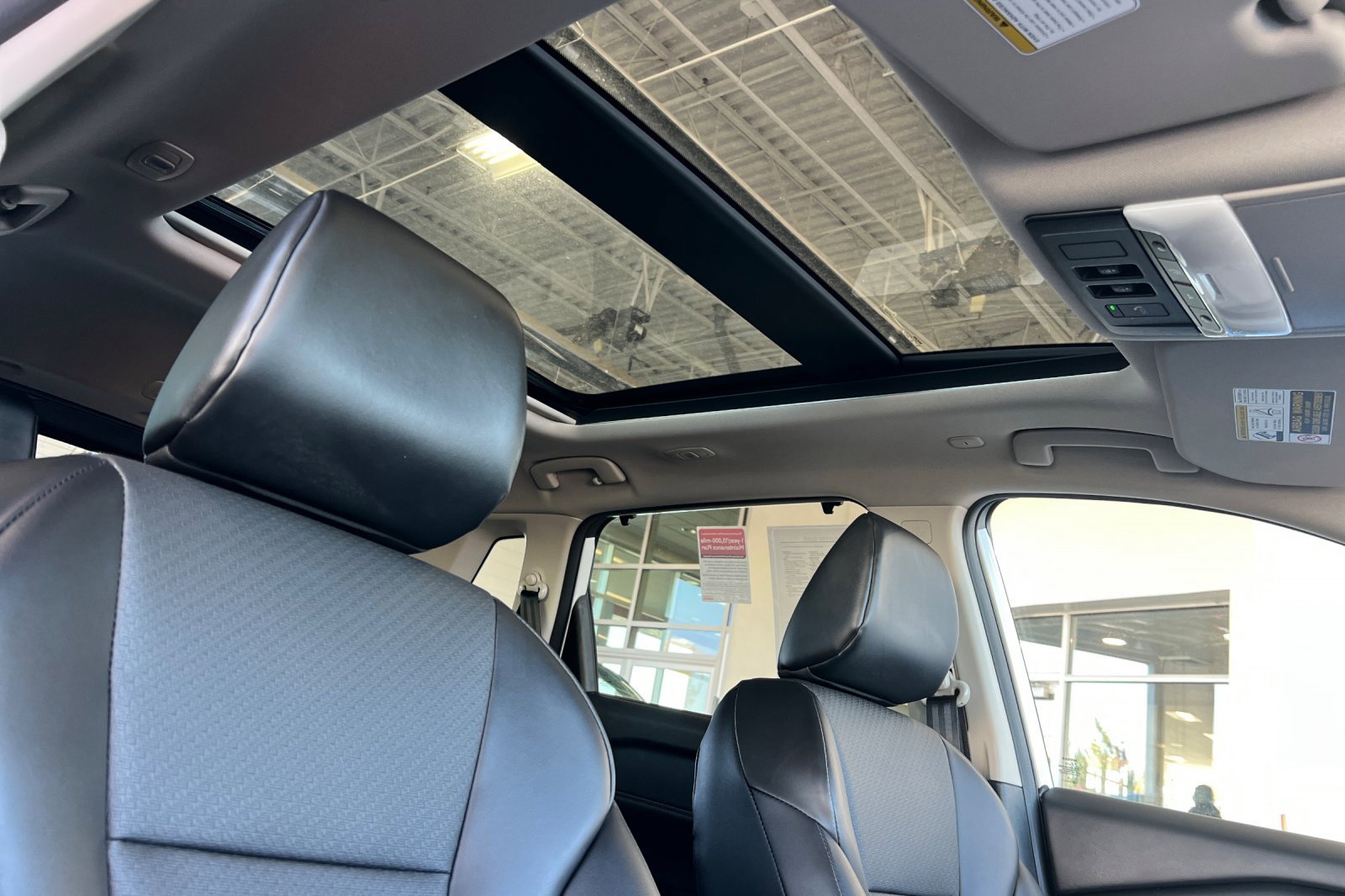 Used 2024 Nissan Rogue SV w/ SV Premium Package image 14