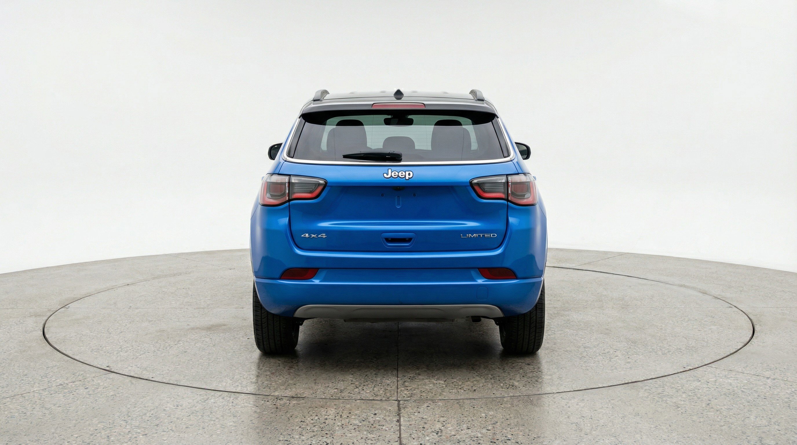 Used 2025 Jeep Compass Trailhawk image 7