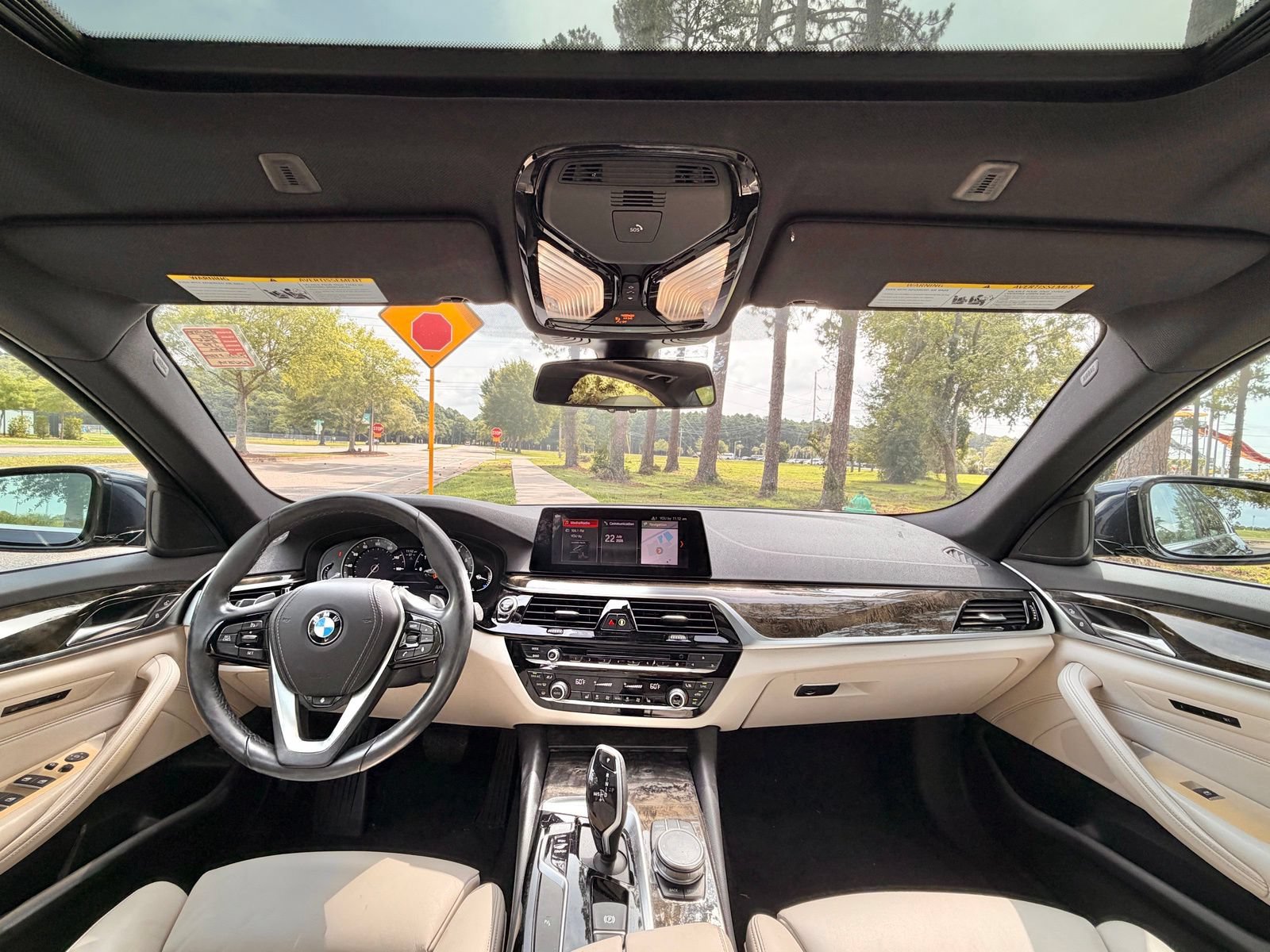 Used 2019 BMW 540i xDrive w/ Convenience Package AWD/4WD image 2