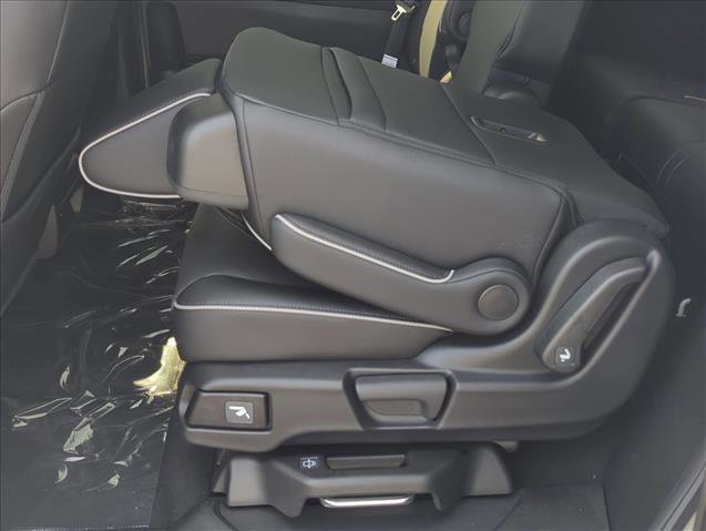 New 2026 Honda Odyssey Touring image 4