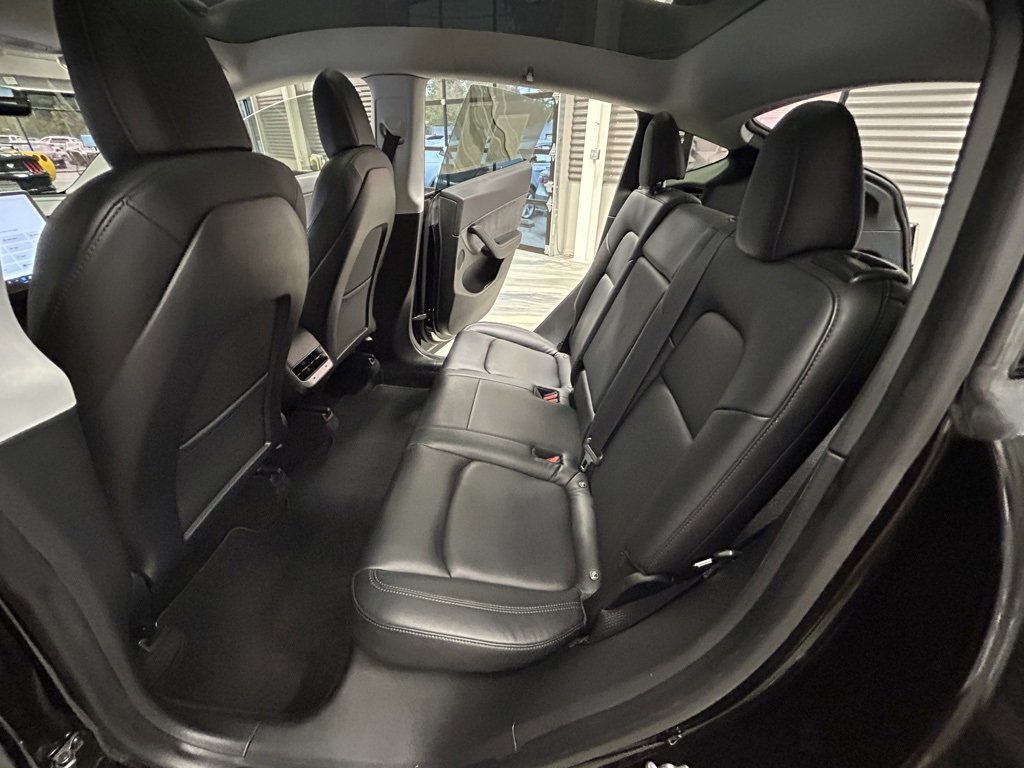 Used 2020 Tesla Model Y Long Range image 46