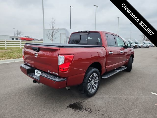 Used 2018 Nissan Titan SL image 9