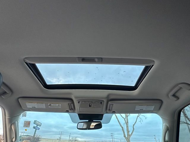 Used 2021 Nissan Armada SL image 30