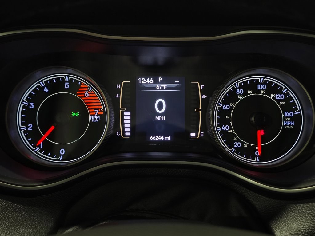 Used 2019 Jeep Cherokee Altitude image 7