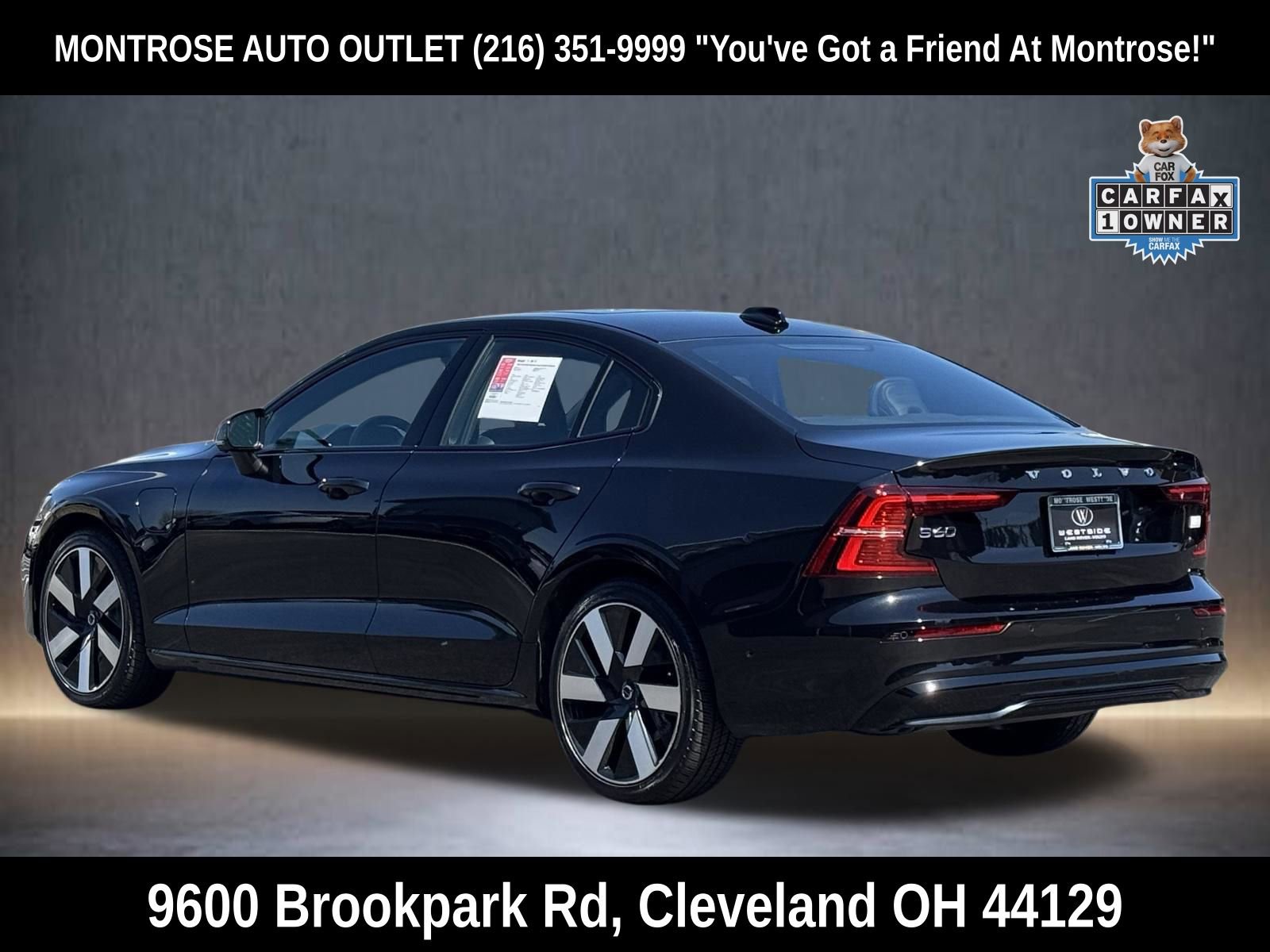 Used 2024 Volvo S60 T8 Ultimate w/ Climate Package image 6