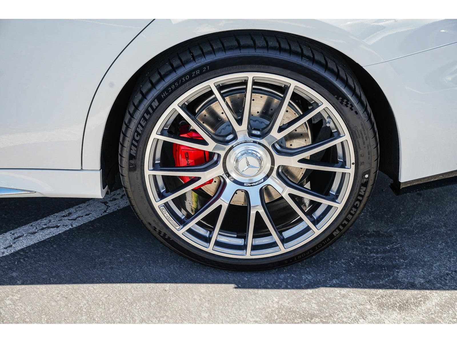 New 2026 Mercedes-Benz E 53 AMG e 4MATIC Sedan image 10