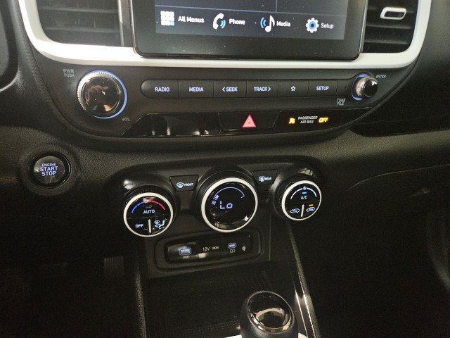 Used 2026 Hyundai Venue SEL FWD image 24