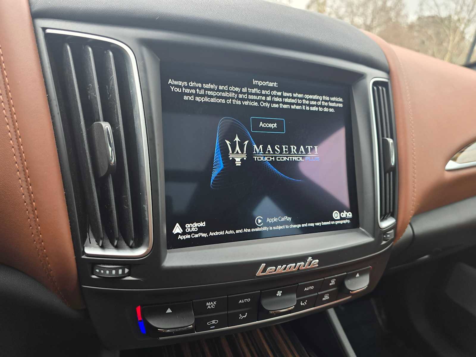 Used 2020 Maserati Levante S GranLusso image 29