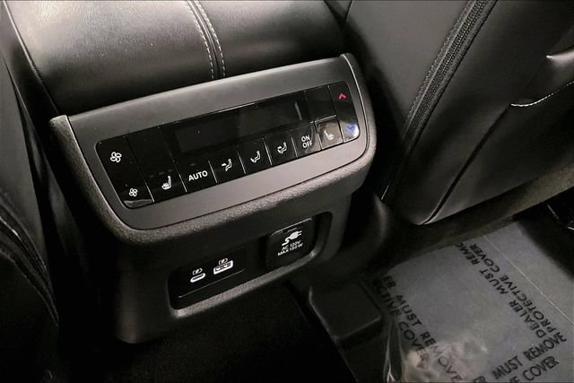 Used 2024 Nissan Pathfinder Platinum w/ Cargo Package AWD/4WD image 34