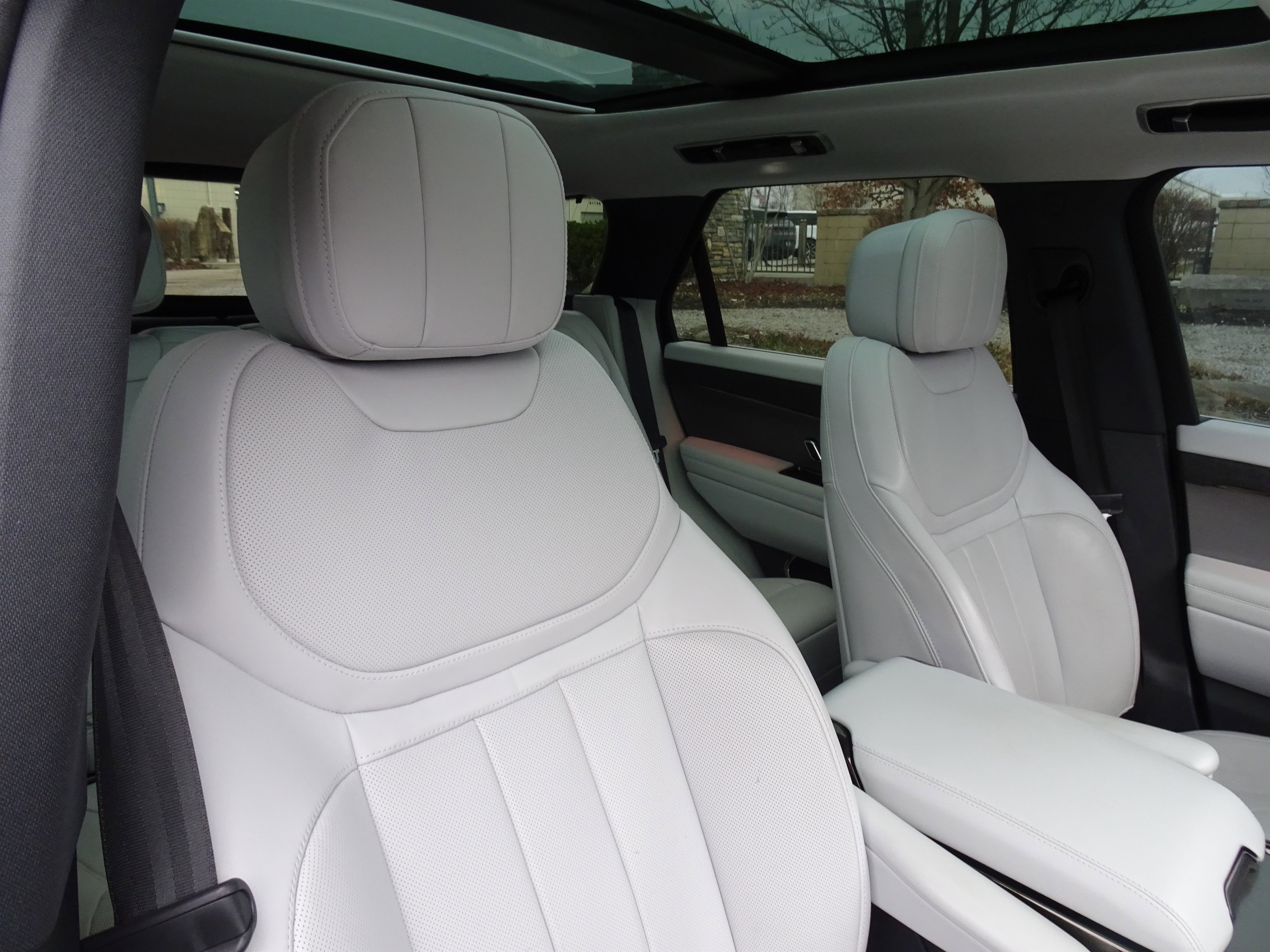 Certified 2023 Land Rover Range Rover Sport SE image 28