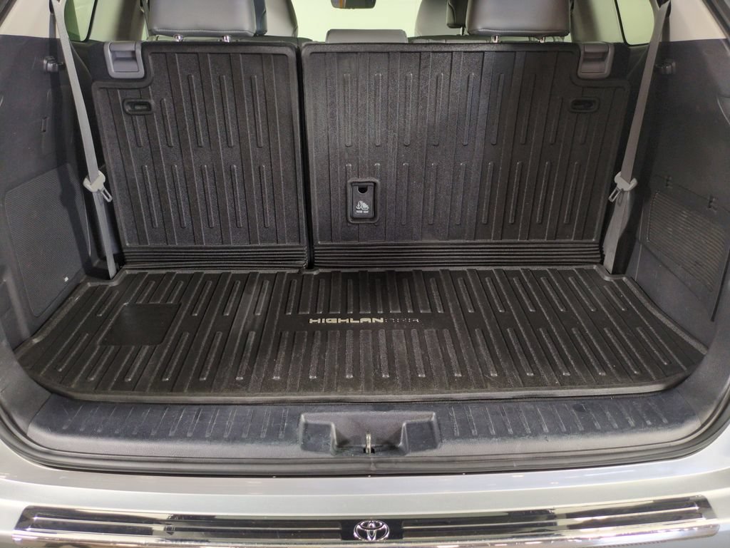 Used 2020 Toyota Highlander Limited AWD/4WD image 26