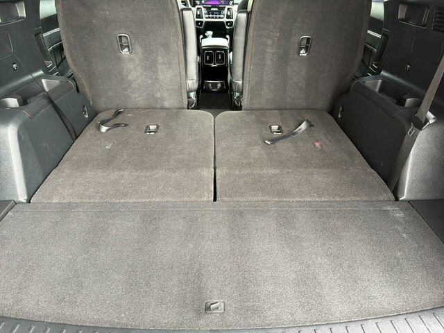Used 2023 Kia Sorento SX image 19