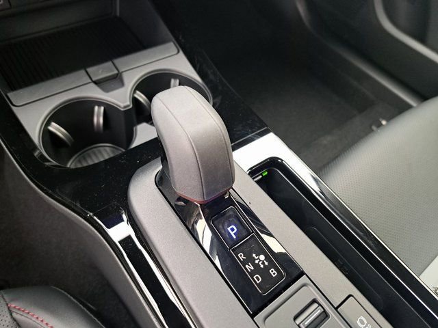 New 2026 Toyota Prius Plug-In Hybrid image 13