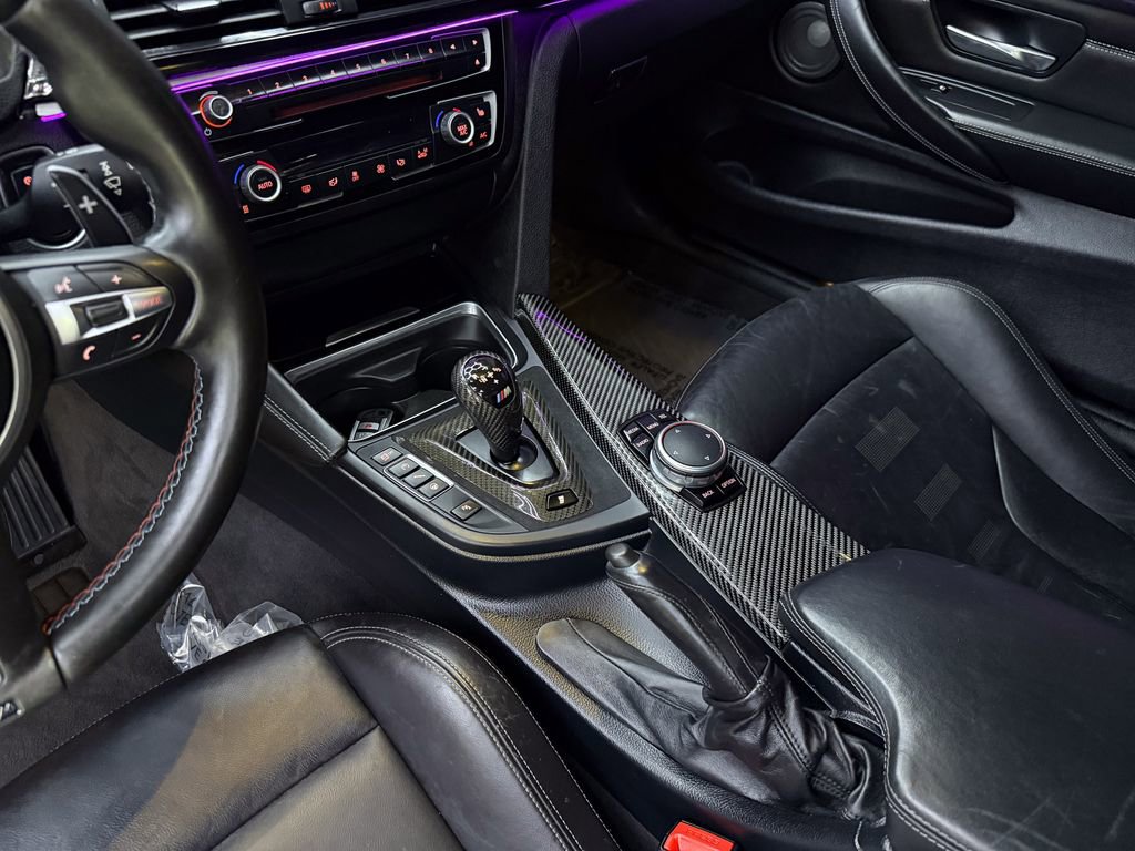 Used 2015 BMW M4 Coupe w/ Executive Package RWD image 13