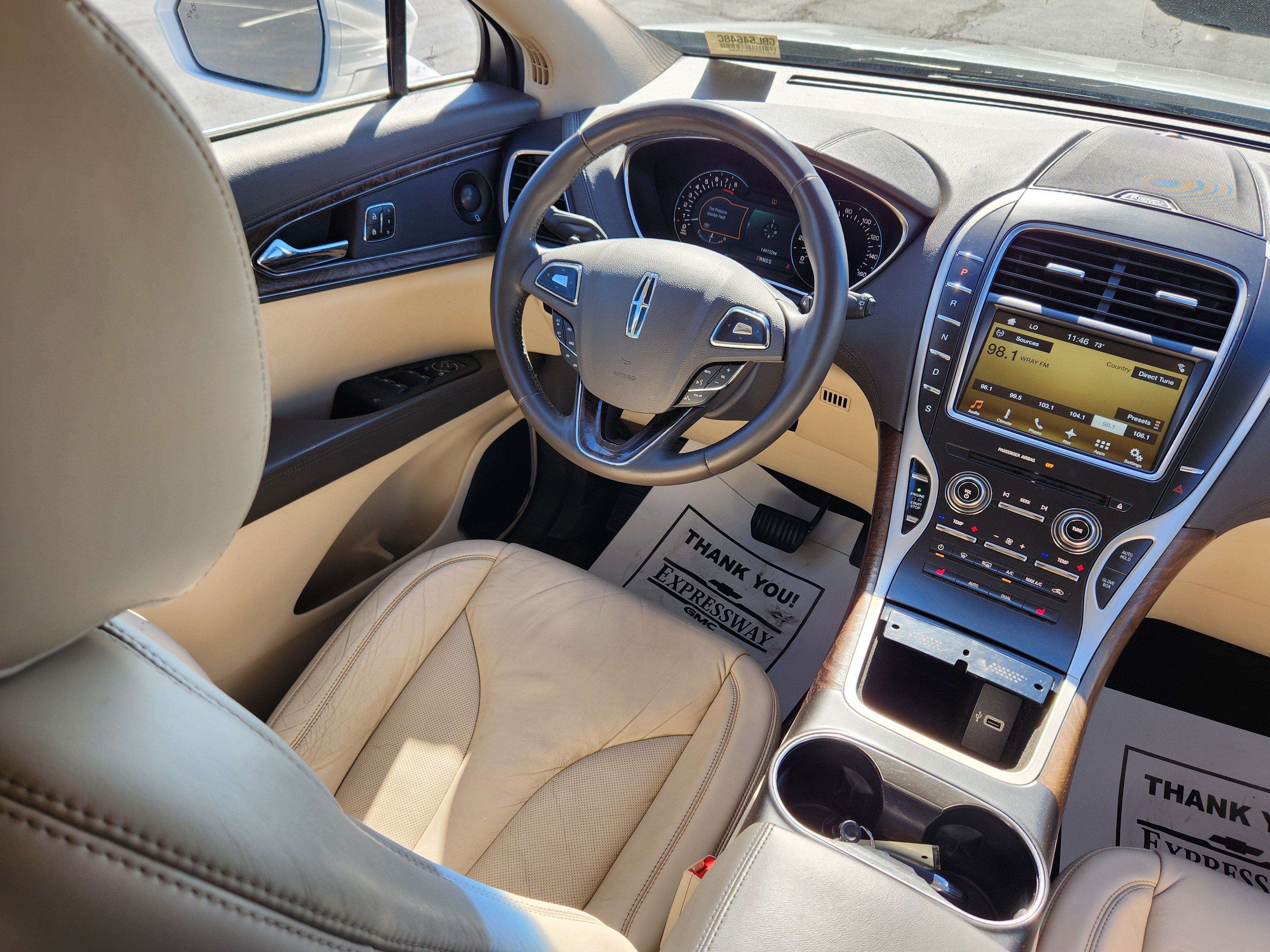 Used 2016 Lincoln MKX Select w/ Select Plus Package FWD image 14