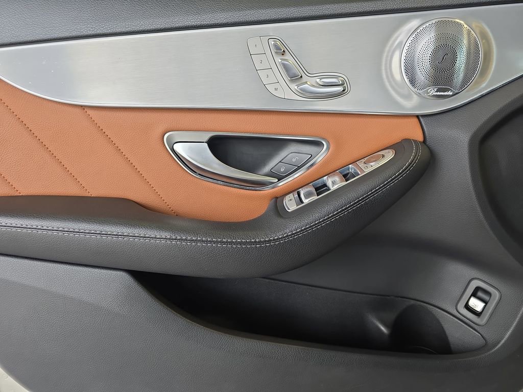 Used 2019 Mercedes-Benz C 300 Sedan image 30