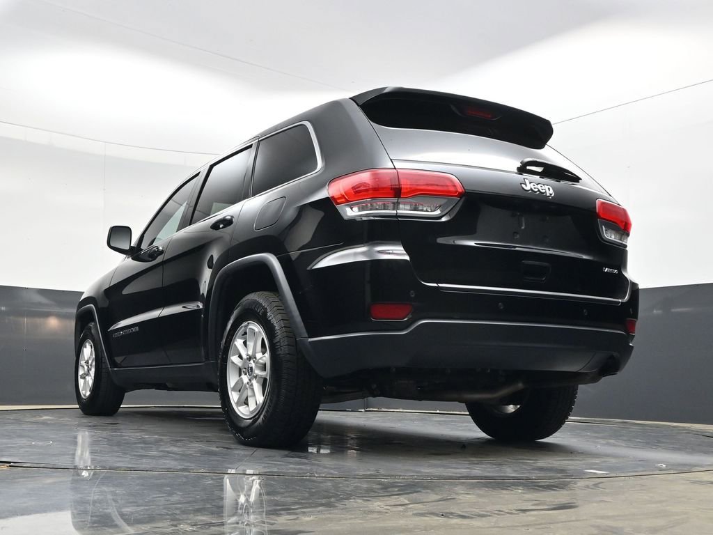 Used 2019 Jeep Grand Cherokee Laredo RWD image 31