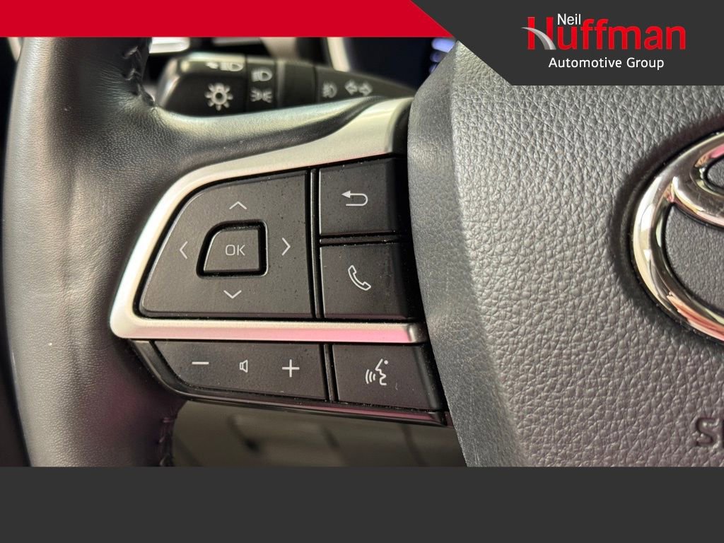 Used 2022 Toyota Highlander Limited AWD/4WD image 34