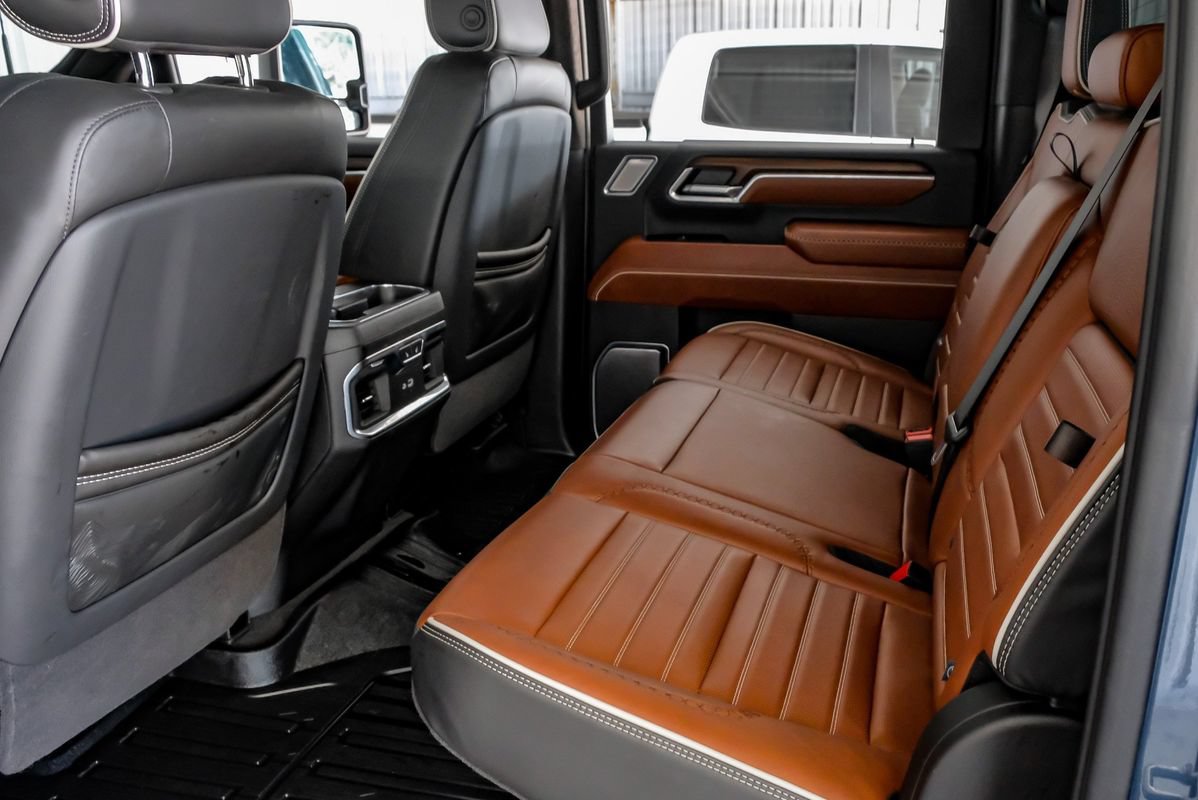 Used 2025 GMC Sierra 2500 Denali Ultimate AWD/4WD image 37