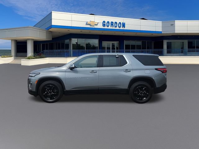 Used 2023 Chevrolet Traverse LS w/ Safety Package FWD image 2
