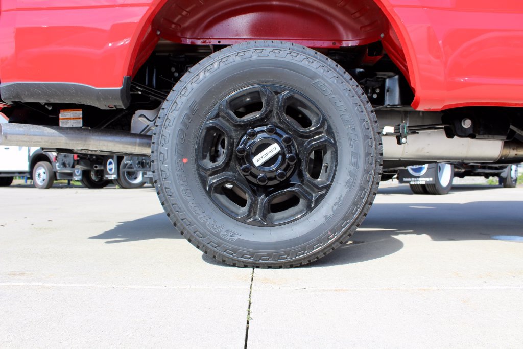 New 2026 Ford F350 XL w/ STX Appearance Package AWD/4WD image 21