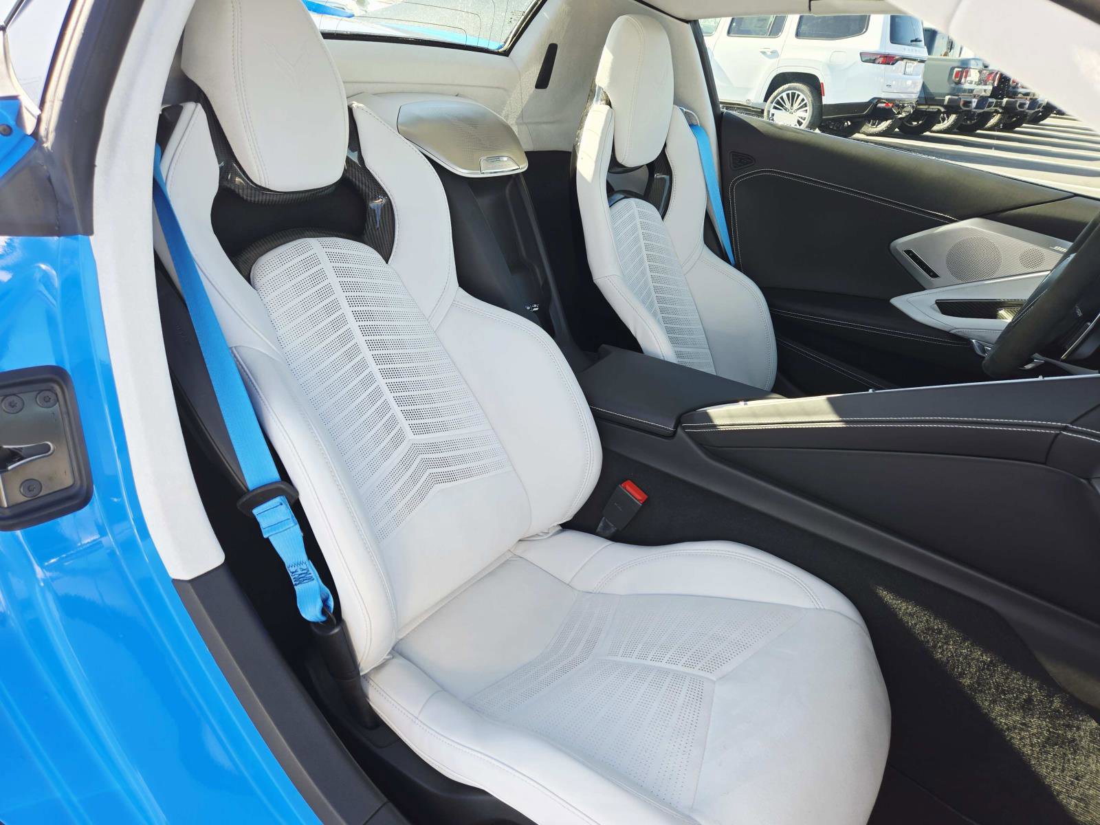 Used 2022 Chevrolet Corvette Stingray Premium Conv w/ Z51 Performance Package image 15