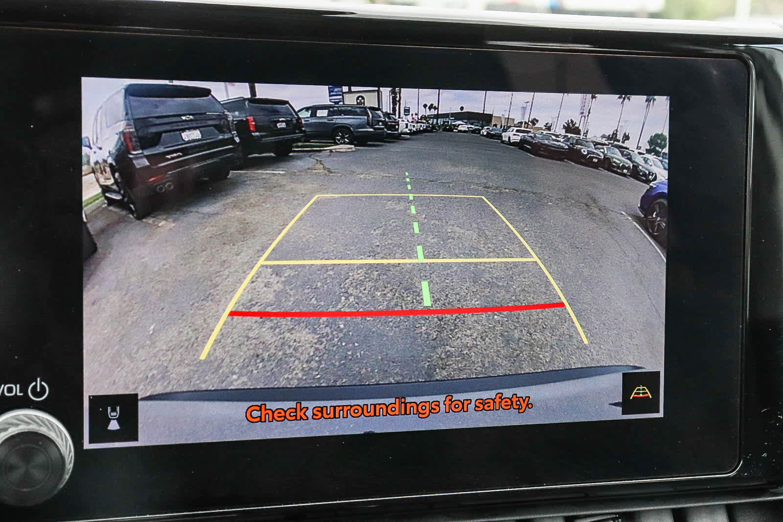 Used 2024 Toyota RAV4 LE AWD/4WD image 32