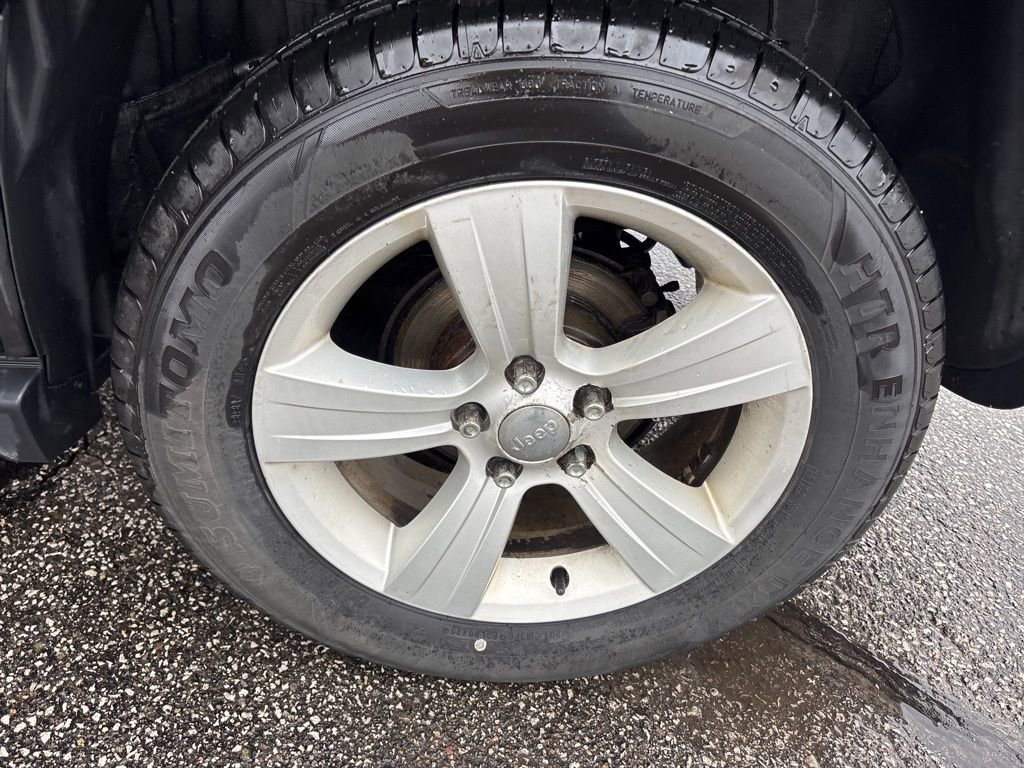 Used 2016 Jeep Compass Sport w/ Power Value Group image 14