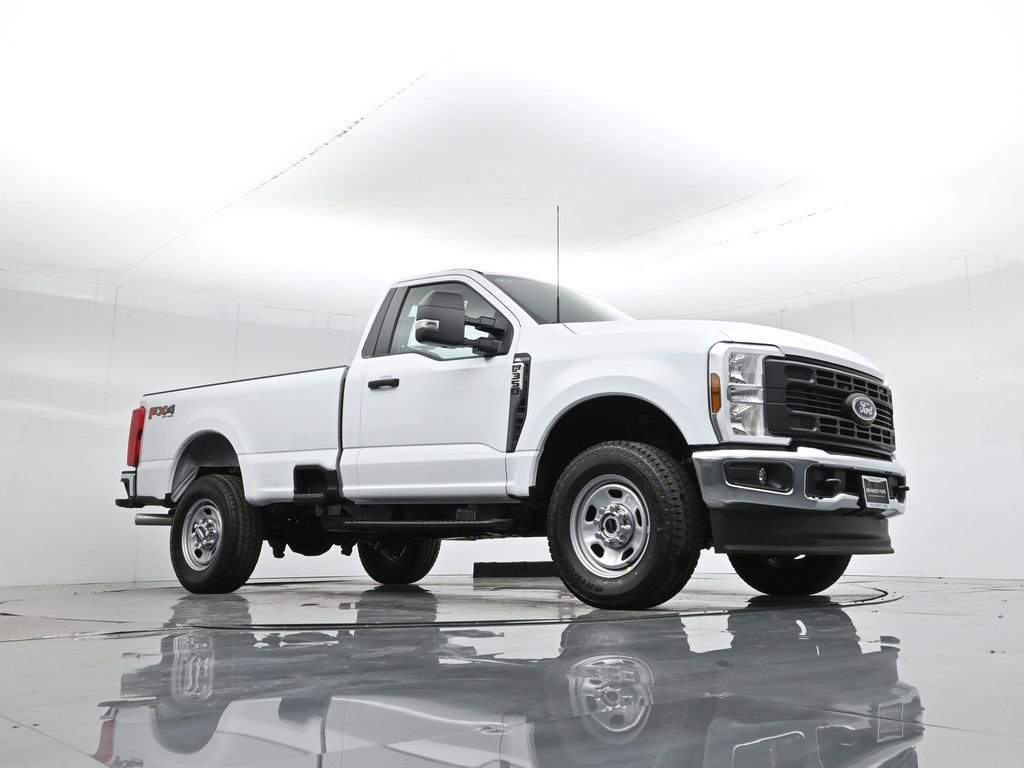 New 2026 Ford F350 XL w/ FX4 Off-Road Package video 3