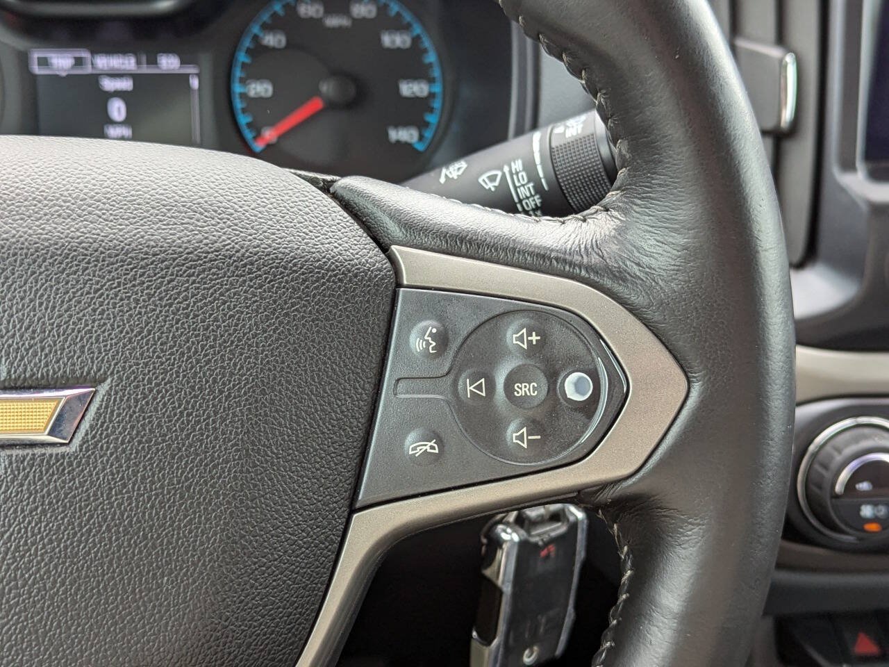 Used 2015 Chevrolet Colorado Z71 AWD/4WD image 23