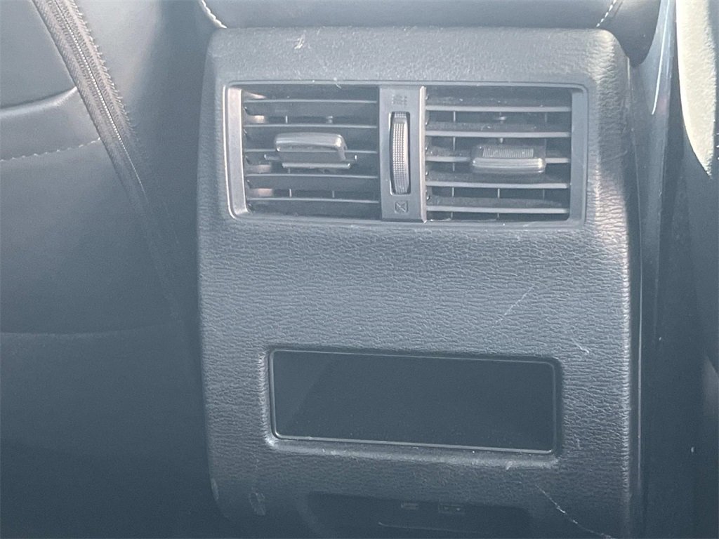 Used 2024 Mitsubishi Outlander FWD image 18