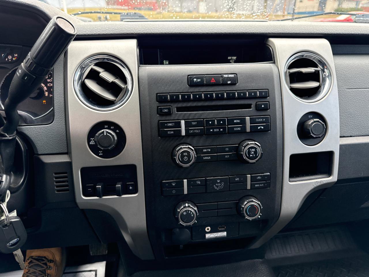 Used 2013 Ford F150 XLT w/ Max Trailer Tow Pkg image 16