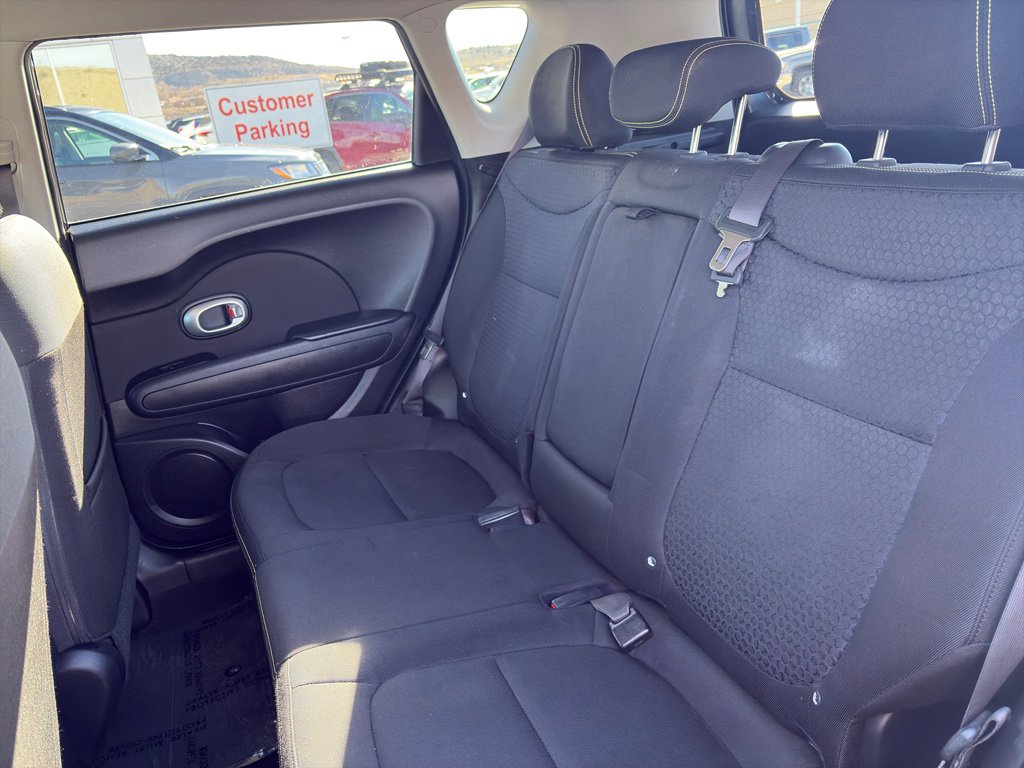 Used 2015 Kia Soul + FWD image 12