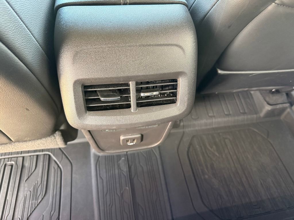 Used 2024 GMC Terrain Denali w/ Denali Premium Package image 26