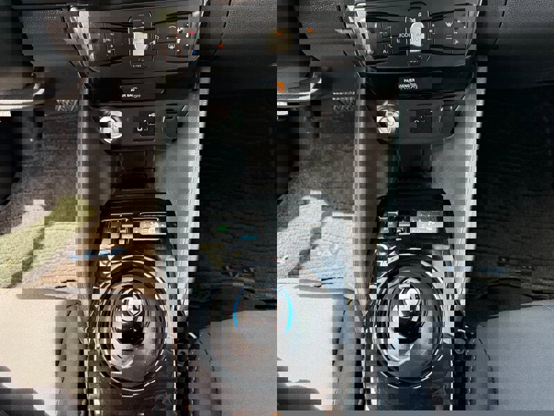 Used 2018 Nissan Leaf SV w/ Protection Package FWD image 20