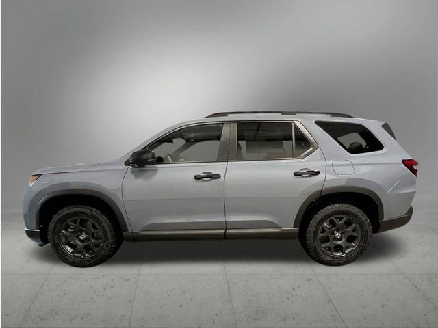 New 2026 Honda Pilot TrailSport image 2